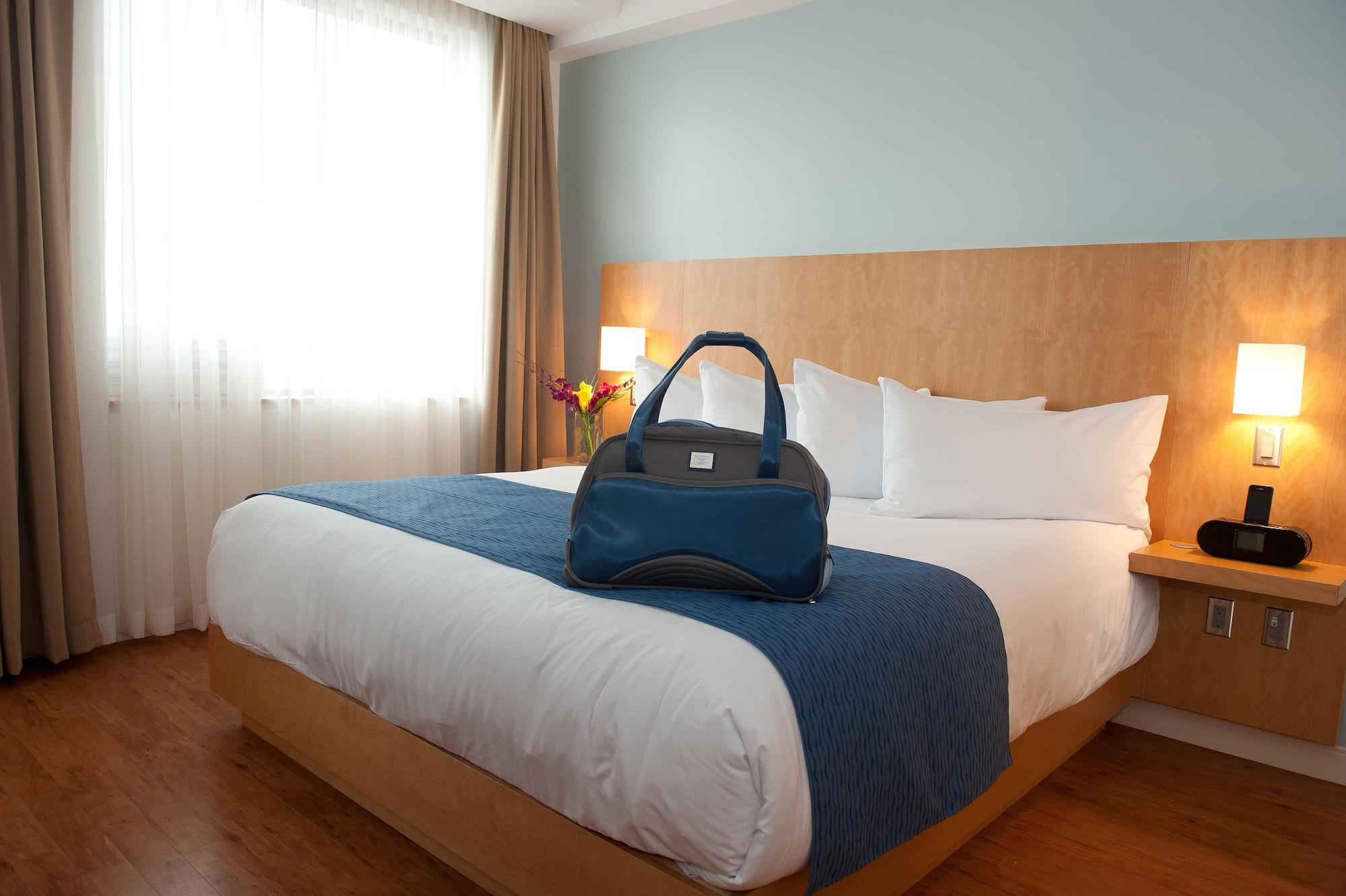 The Holman Grand Hotel ชาร์ลอตต์ทาวน์ ภายนอก รูปภาพ