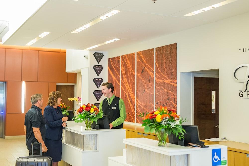 The Holman Grand Hotel ชาร์ลอตต์ทาวน์ ภายนอก รูปภาพ