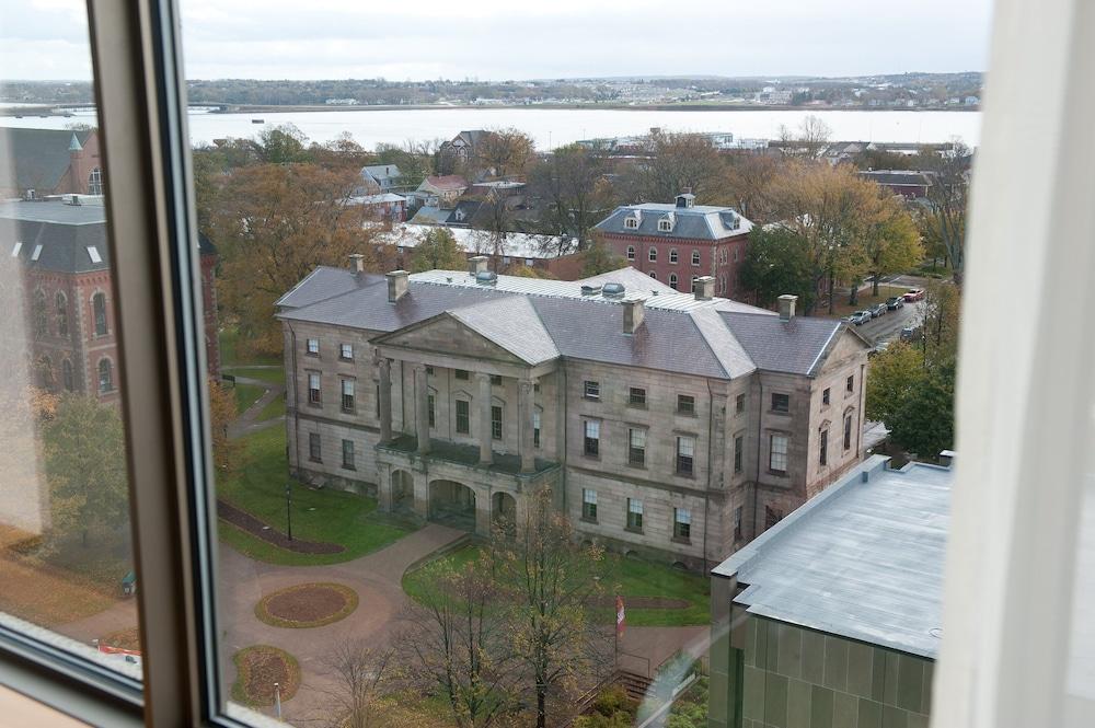 The Holman Grand Hotel ชาร์ลอตต์ทาวน์ ภายนอก รูปภาพ